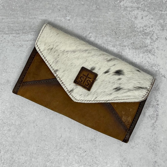 NWOT - Cowhide Style Wallet by STS - Picture 1 of 6